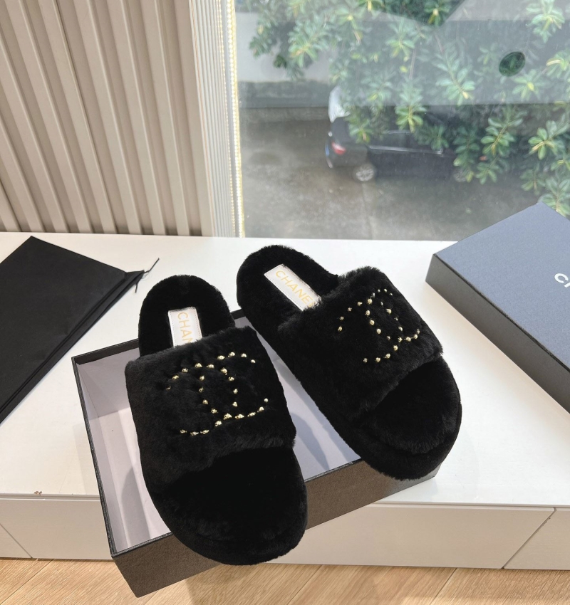 Ch*el slippers